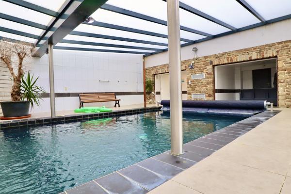 Luxe villa voor 18 personen met privé binnenzwembad en sauna in Ochamps - thumbnail 1