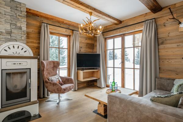 Sfeervol chalet aan de piste op de Katschberg met sauna - thumbnail 2