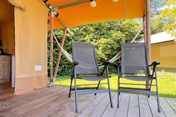 Luxe safaritent op de Veluwe voor 6 personen, nabij bos en centrum - thumbnail 6