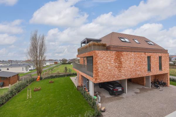 Licht appartement met zonnig terras en parking op 10 minuten van het strand - thumbnail 6