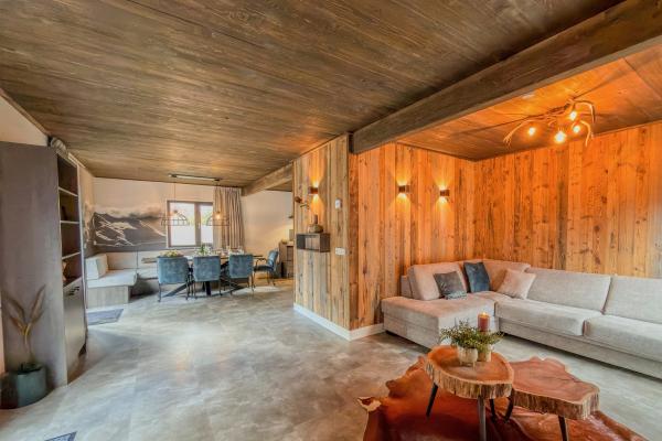 Luxe chalet met privésauna en uitzicht op de Afritzer See - thumbnail 3