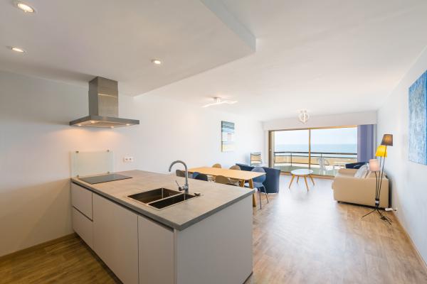Centraal gelegen modern appartement met frontaal zeezicht in Middelkerke - thumbnail 5