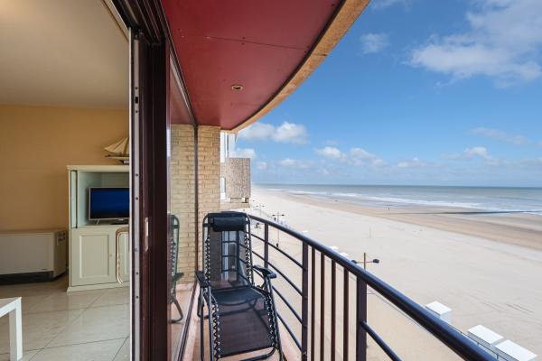 Centraal gelegen appartement in Middelkerke met zeezicht (5) - thumbnail 1
