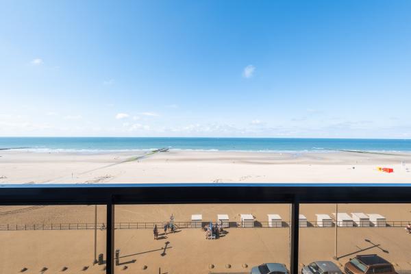Zonnig appartement op 5e verdieping met terras en weids zeezicht in Middelkerke - thumbnail 4
