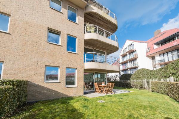 Gelijkvloers appartement met tuin op 300m van zee in Middelkerke - thumbnail 2