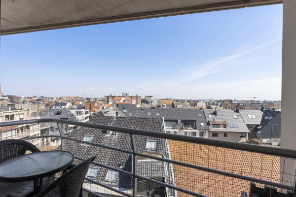 Zonnige studio met terras en strandcabine, 6 meter van centrum Blankenberge - thumbnail 4