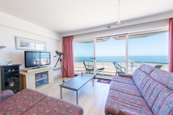Lichtrijk appartement op de 8e etage met weids zeezicht - thumbnail 1