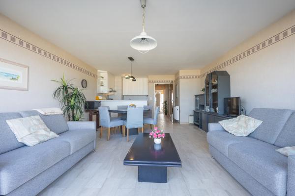 Zonovergoten appartement met zeezicht in Middelkerke, vlakbij strand - thumbnail 2