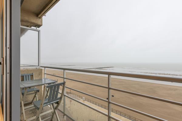 Luxueus 6-persoons appartement met panoramisch zeezicht in Middelkerke - thumbnail 5