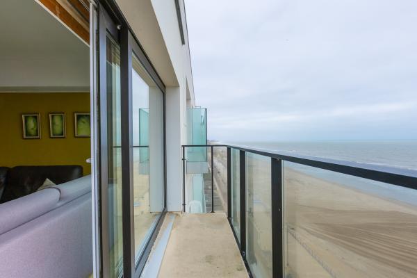 Appartement met panoramisch zeezicht op 9e verdieping in Middelkerke - thumbnail 2