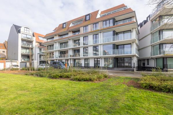 Hoekappartement met 3 slaapkamers in hartje Middelkerke, 90m van het centrum - thumbnail 6