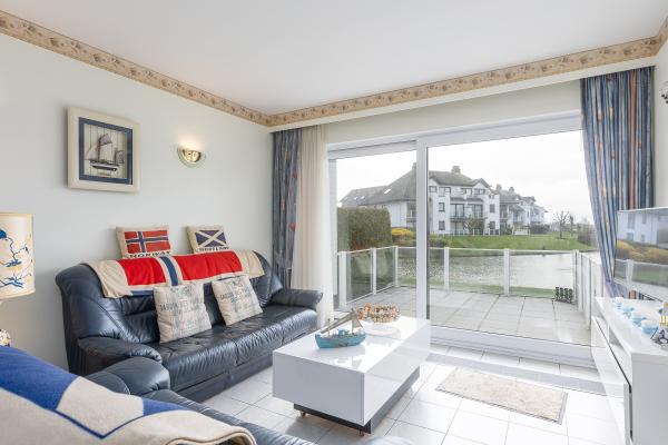 Licht appartement met zonnig terras en zicht op vijver in Middelkerke - thumbnail 4