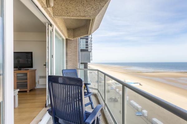 4-persoons appartement met zeezicht in centrum Middelkerke - thumbnail 2