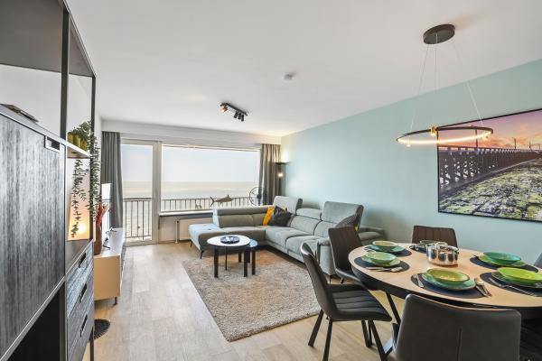Luxe appartement met panoramisch zeezicht en twee terrassen in Blankenberge - thumbnail 1
