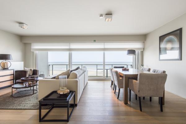 Luxe appartement aan zee met frontaal zeezicht in Blankenberge - thumbnail 1