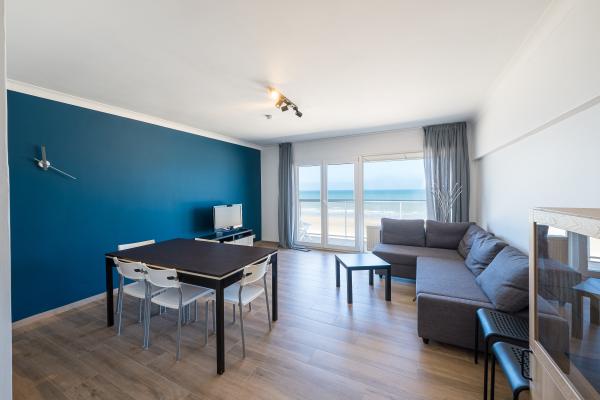 Modern zeezicht appartement voor 8 personen in hartje Middelkerke - thumbnail 2