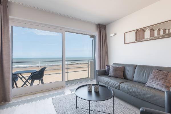 Zonovergoten studio op de 4e verdieping met panoramisch zeezicht in Middelkerke - thumbnail 3