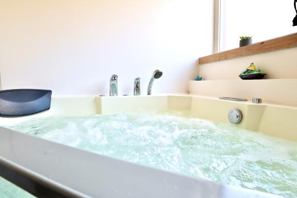 Luxe vakantiehuis aan de rivier in Coo met privé sauna, spa en strand - thumbnail 2