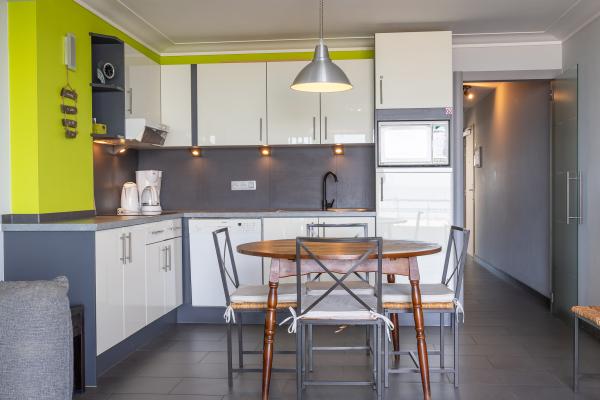 Licht appartement op de zeedijk met terras in Middelkerke - thumbnail 4