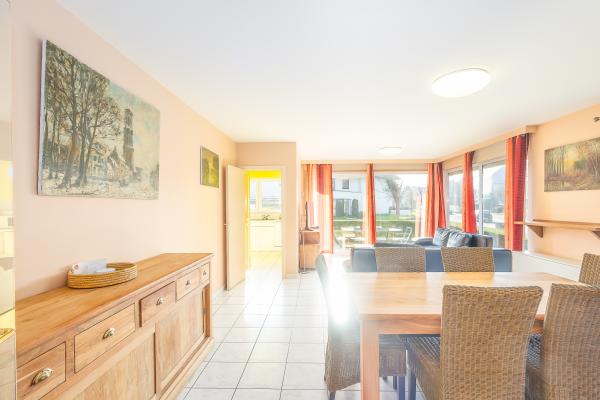 Licht appartement met 2 slaapkamers, tuin en garage vlakbij zee in Middelkerke - thumbnail 5