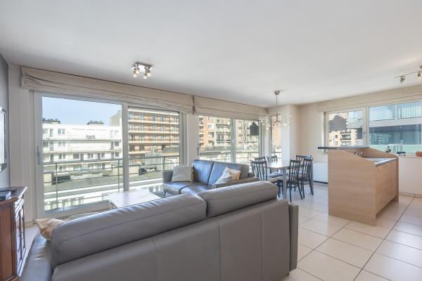 Centraal gelegen appartement in Middelkerke voor 6 personen · 75 m² - thumbnail 1