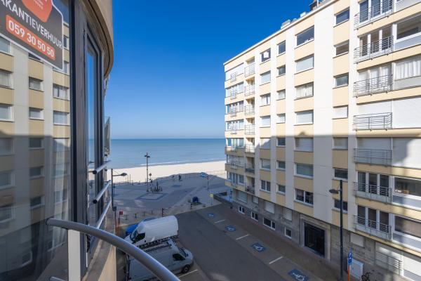 4-persoons appartement met zeezicht in centrum Middelkerke · 65 m² - thumbnail 1