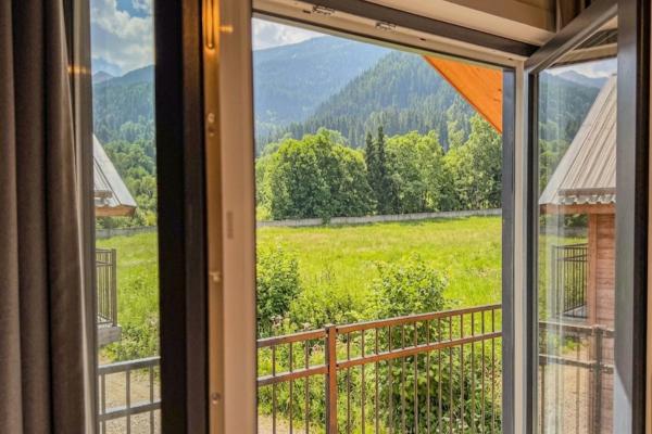 Luxe chalet met sauna en uitzicht op de Afritzer See – 8 personen - thumbnail 2