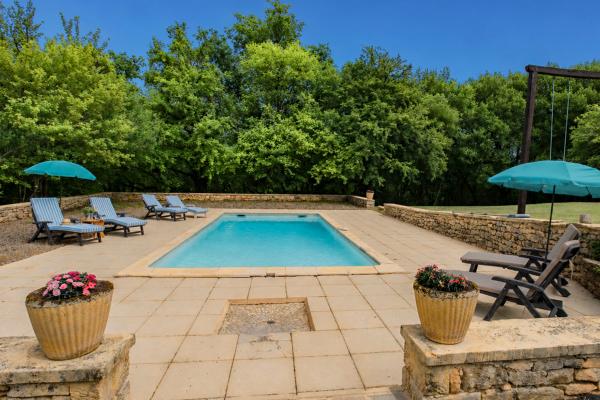 Authentiek plattelandshuis met privézwembad en panoramisch uitzicht in de Dordogne - thumbnail 2