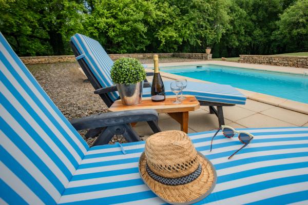 Authentiek plattelandshuis met privézwembad en panoramisch uitzicht in de Dordogne - thumbnail 3
