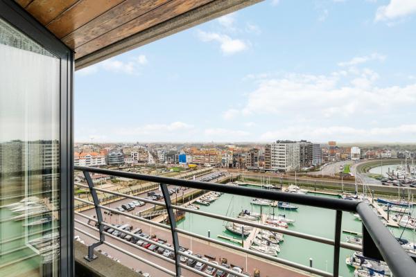 Licht duplex appartement met zonneterras en panoramisch zicht op de jachthaven - thumbnail 2