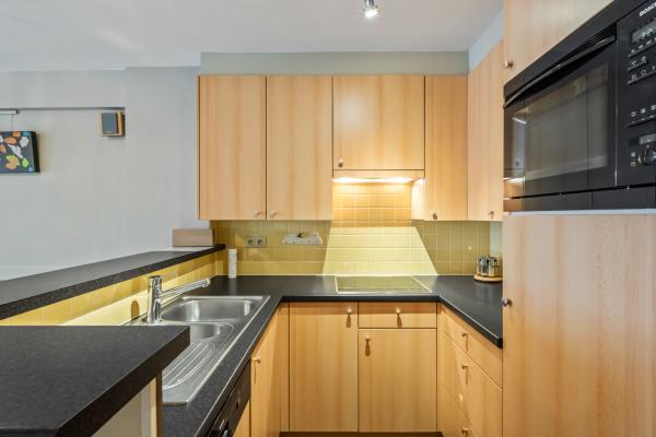 Licht duplex appartement met zonneterras en panoramisch zicht op de jachthaven - thumbnail 5
