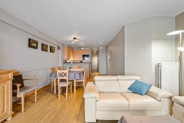 Licht duplex appartement met zonneterras en panoramisch zicht op de jachthaven - thumbnail 3