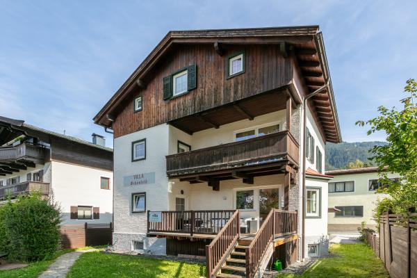 Luxe appartement aan de piste met uitzicht op de Hahnenkamm in Kitzbühel - thumbnail 1