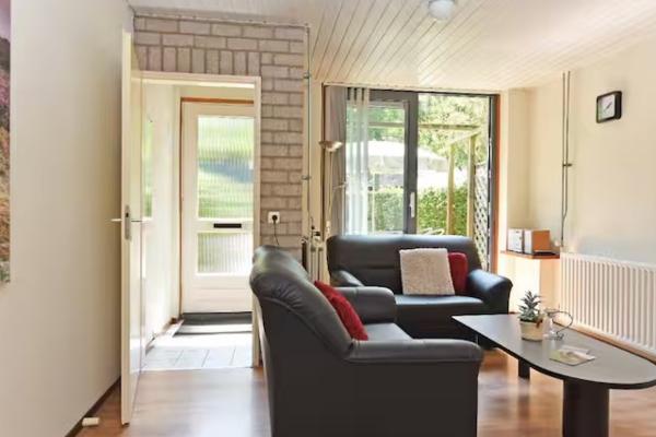 Knusse gezinsbungalow in het groen van Heesch, nabij centrum - thumbnail 6