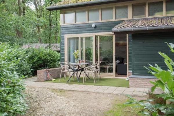 Romantisch vakantiehuis met slaapvide in het groene hart van Brabant - thumbnail 1