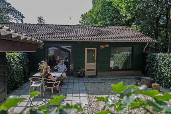 Het Lindennest: sfeervolle bungalow in het groene hart van Brabant - thumbnail 2