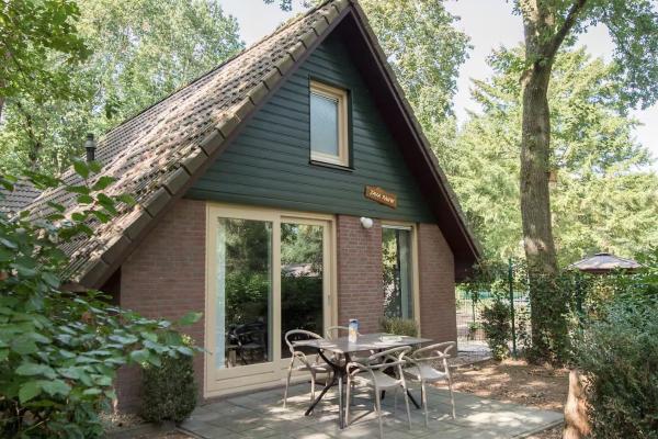 Vrijstaande Oeverzwaluw: luxe lodge aan de vijver in Heesch - thumbnail 1