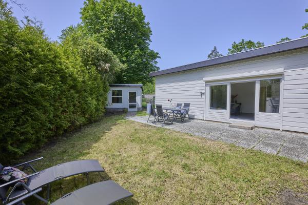 Vrijstaande bungalow op Resort de Brabantse Kempen met zwembad en bosrijke omgeving - thumbnail 6