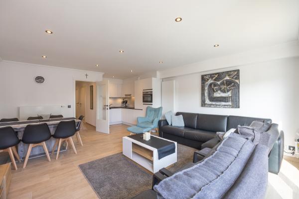 Centraal gelegen stijlvol appartement in Middelkerke met terras - thumbnail 1