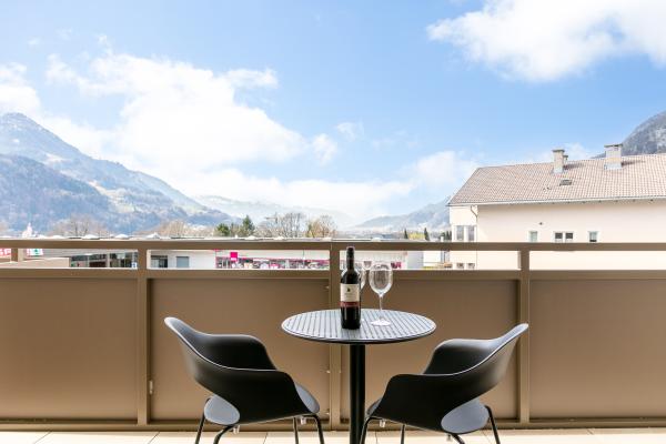 Smaakvol appartement in centrum Jenbach met balkon, vlakbij treinstation - thumbnail 2