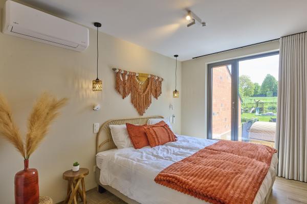 Luxe vrijstaand vakantiehuis voor 10 personen met jacuzzi & sauna in Riemst - thumbnail 5