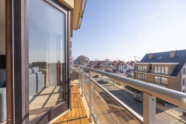 Lichtrijk appartement voor 7 op 100 meter van het strand in Middelkerke - thumbnail 6