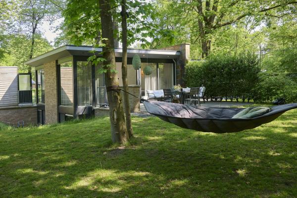 Modern vakantiehuis in bosrijk Soesterberg, ideaal voor natuurliefhebbers - thumbnail 1