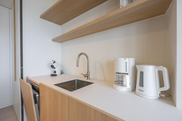 Frontaal zeezicht appartement op 10 meter van het strand in Middelkerke - thumbnail 6