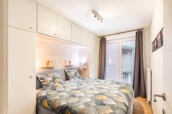 Gerenoveerd appartement met zijdelings zeezicht in Koksijde, vlakbij strand en centrum - thumbnail 4