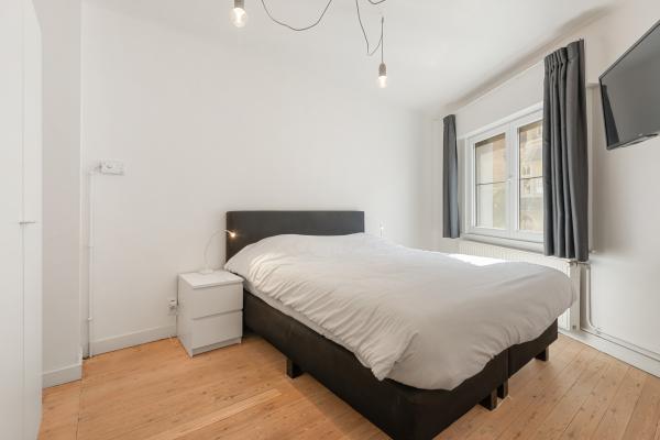 Luxe stadswoning voor 10 personen in hartje Veurne, vlakbij zee - thumbnail 6