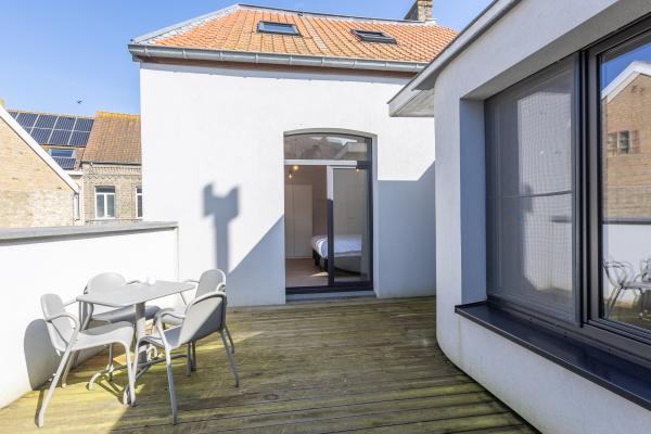 Moderne stadswoning in hartje Veurne, op 110m van het centrum - thumbnail 6