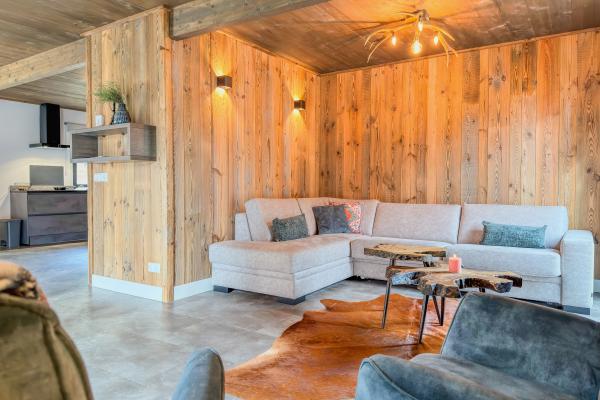 Luxe chalet aan de Afritzer See met panoramisch uitzicht op bergen en meer - thumbnail 3