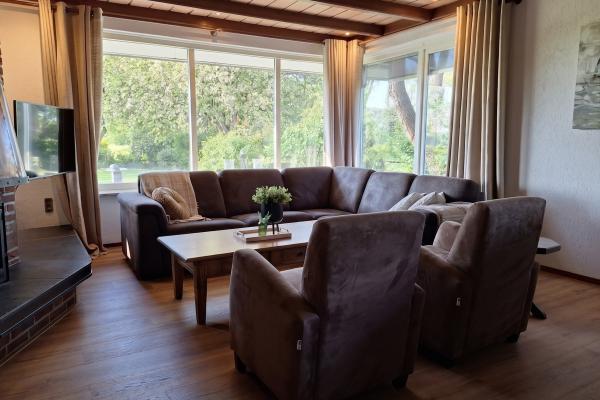 Ruim vakantiehuis voor 10 personen bij kaasboerderij in Genderen - thumbnail 5