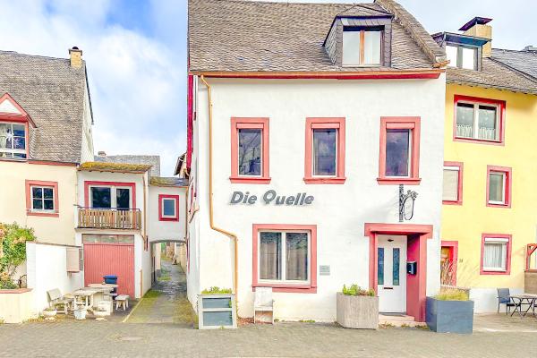 Ruim vakantiehuis aan de Moezel met 3 ensuite slaapkamers in Bernkastel-Kues - thumbnail 2